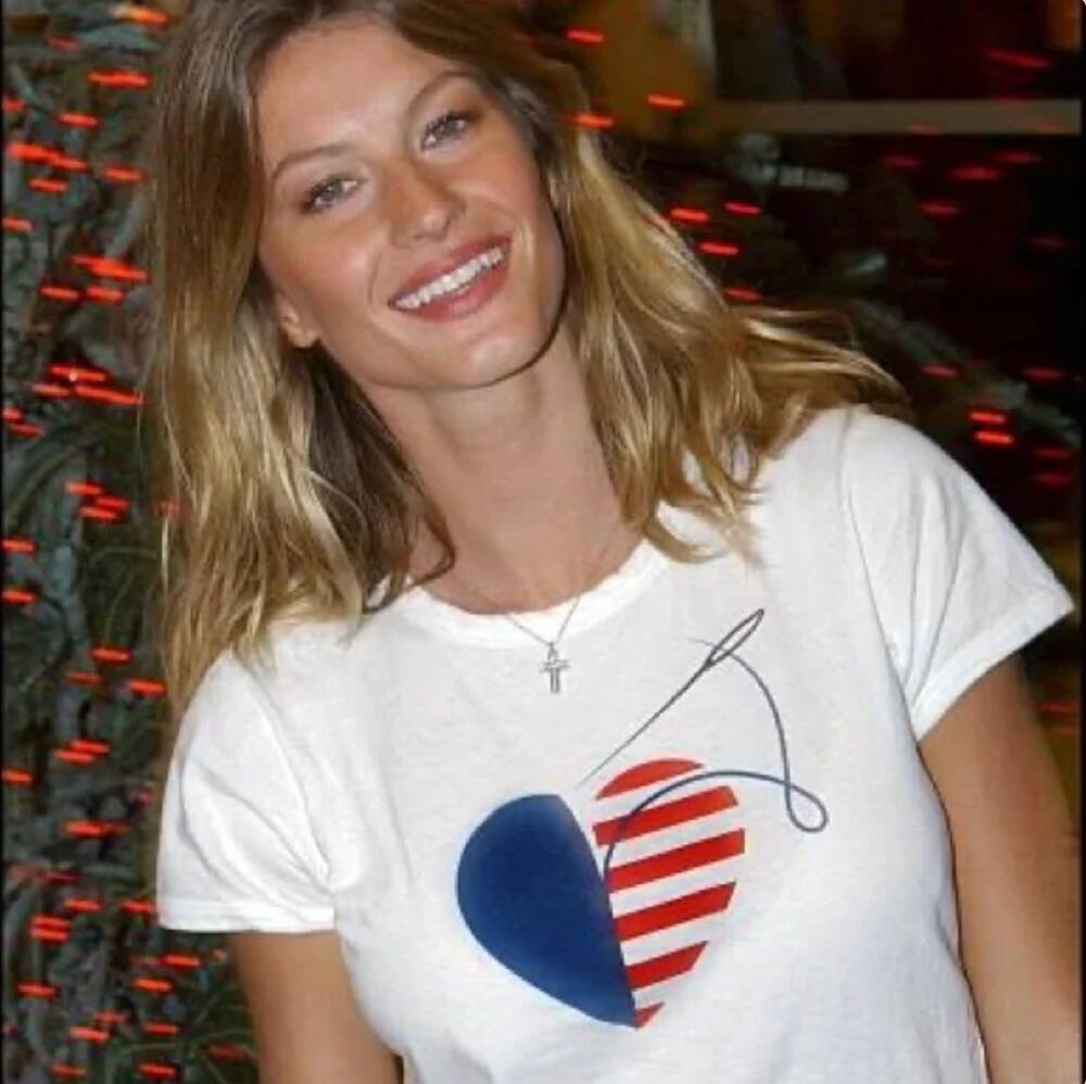 Vintage CFDA/Vogue "Fashion For America” T-Shirt Short Sleeve White Small